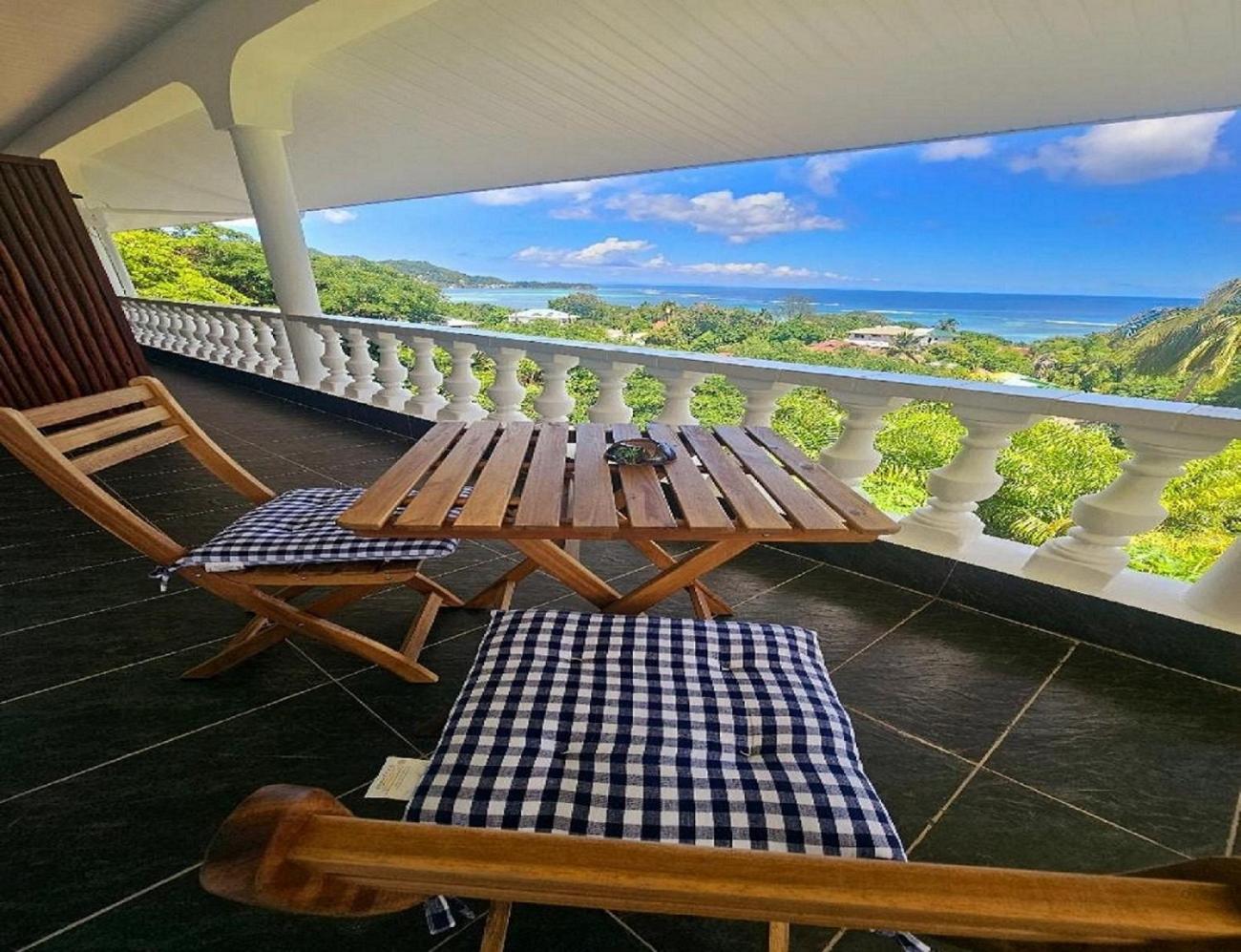 Au Lever Du Soleil Guest House Sea View أو كاب المظهر الخارجي الصورة