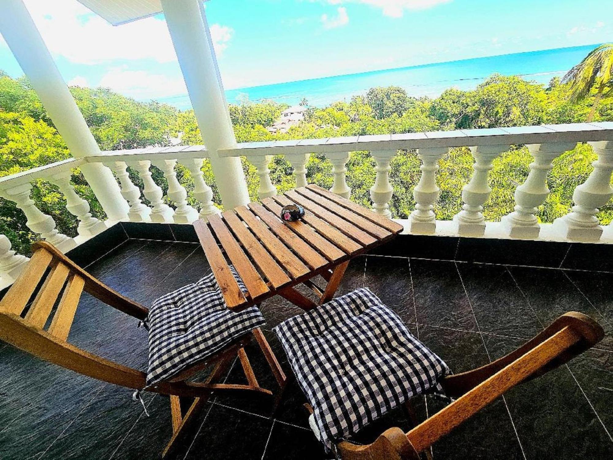 Au Lever Du Soleil Guest House Sea View أو كاب المظهر الخارجي الصورة