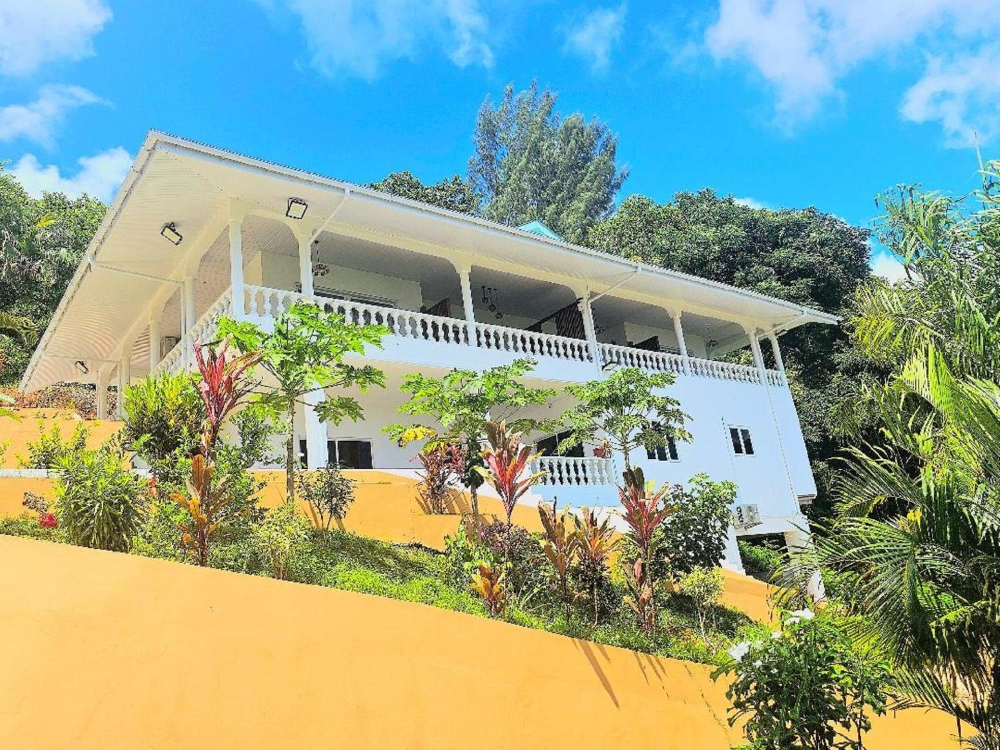 Au Lever Du Soleil Guest House Sea View أو كاب المظهر الخارجي الصورة